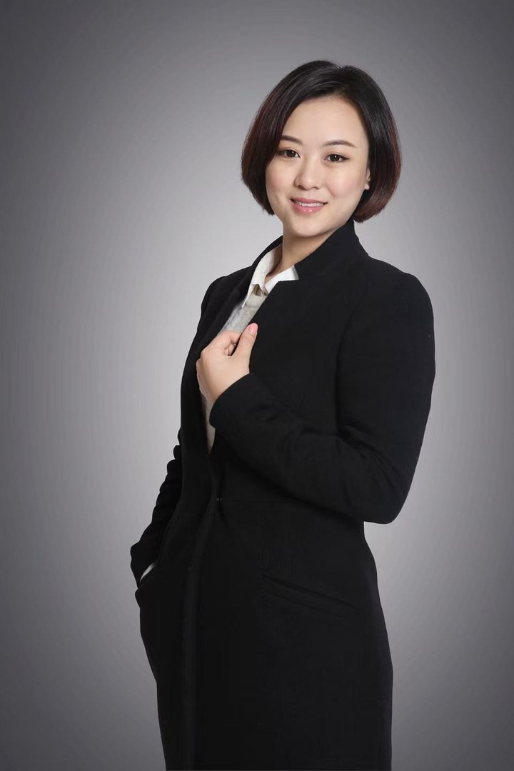 黄冬梅律师肖像照